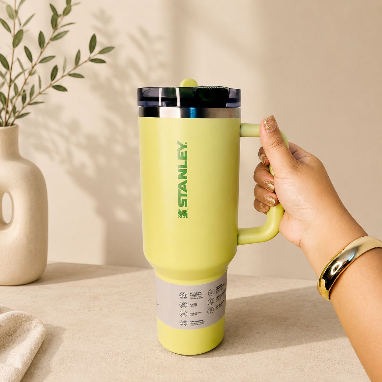 Stanley Quencher. Flip Straw Tumbler 40oz